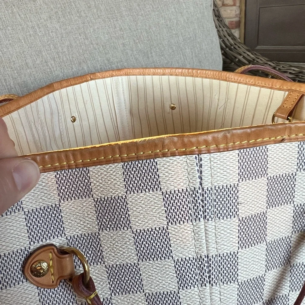 Louis Vuitton Damier Azur Tote with Vachetta Trim - Picture 7 of 16